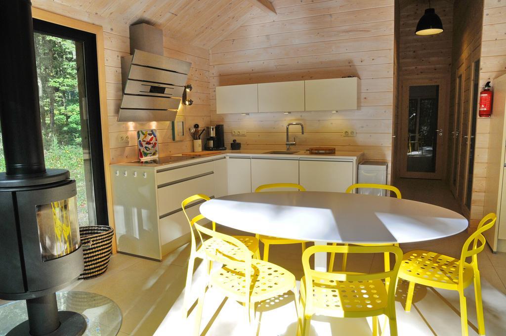 Droles D'Ecureuils Villa Les Nobertins Exteriör bild
